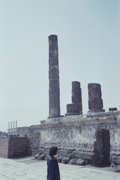 http://www.paulinehisbacq.com/files/gimgs/46_pompei109.jpg